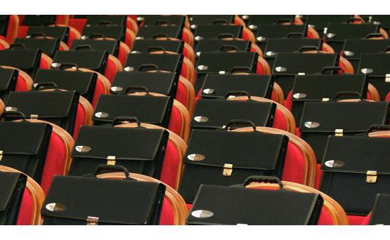 Некоторые представители власти купили дома и бизнес за рубежом - «Экономика»