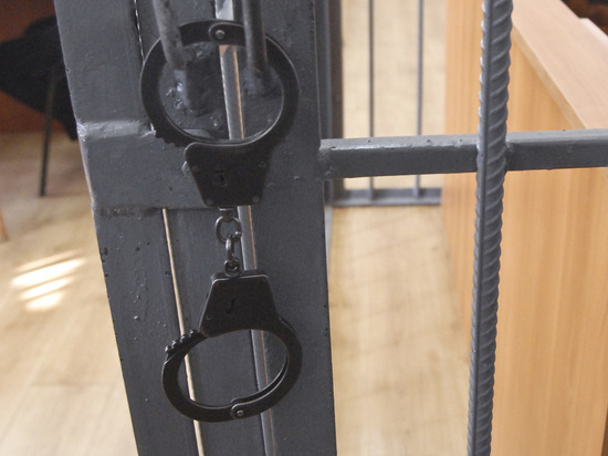 "Окна разбиты при штурме": женщину в Калининграде задержали за репост - «Новости дня»