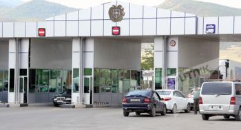 Около 130 граждан России армянской национальности остались на КПП Баграташен - «Политика»