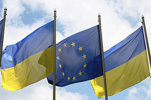Шрёдер назвал "карликом" захотевшего Крым посла Украины - «Новости дня»