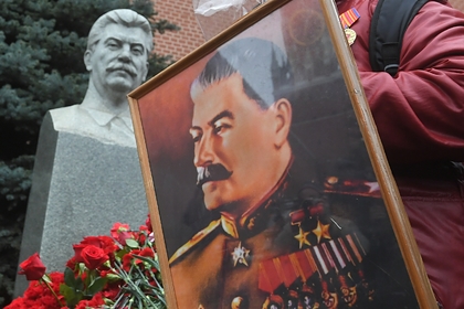 В РПЦ оказались резко против мозаики со Сталиным в храме Минобороны - «Новости дня»