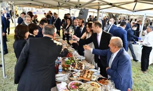 Высокопоставленных участников банкета в Арцахе требуют привлечь к ответственности - «Общество»