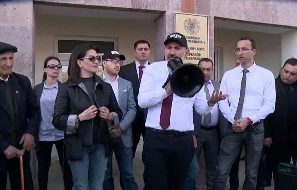 «Духовные сыны» Тер-Петросяна и «свидетели» коронавируса - «Общество»