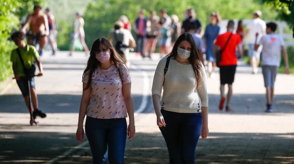 Хочет вывести толпы на улицы, чтобы все позаражались - «Новости дня»