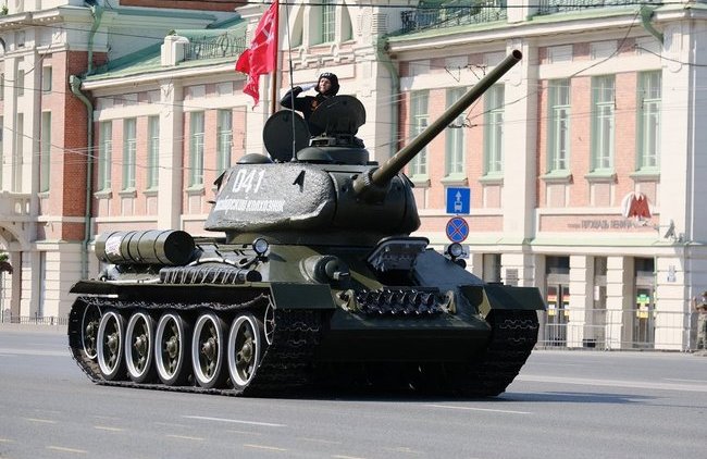 Более полумиллиона человек посмотрели трансляцию парада Победы в Новосибирске - «Власть и Общество»