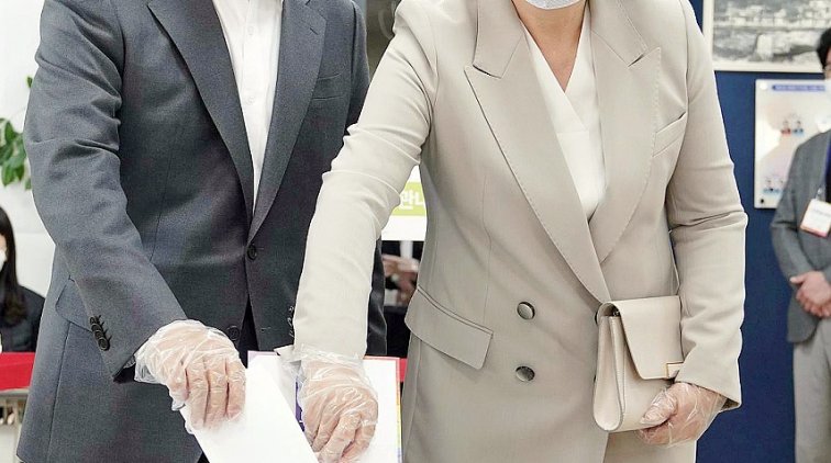 О том, что ЦИК не допустит нереальных цифр проголосовавших за поправки сообщило ИА Панорама - «Новости дня»