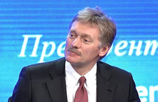 Песков назвал условия, при которых вступят в силу поправки в Конституцию - «Власть и Общество»