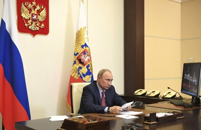 План Путина: выводить Россию из кризиса будет налоговая реформа - «Власть и Общество»