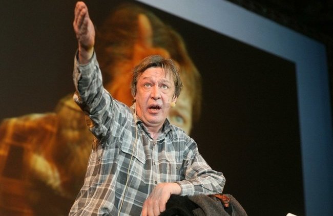 Пострадавшем в деле Ефремова признан брат погибшего курьера - «Власть и Общество»