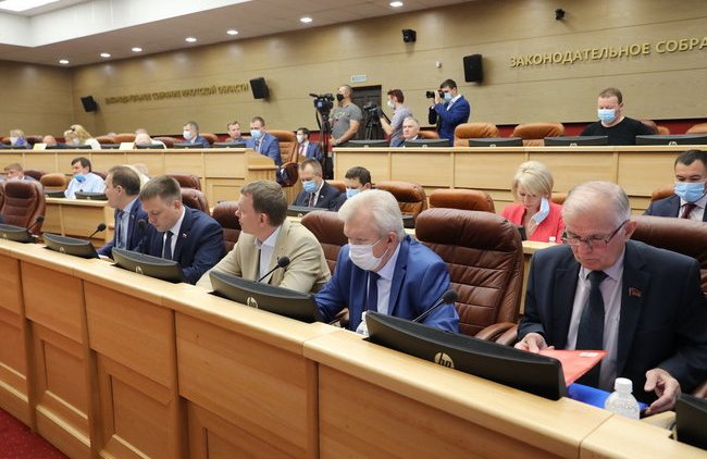 Председатель Думы Иркутска предложил пути решения проблем с расселением аварийного жилья - «Власть и Общество»