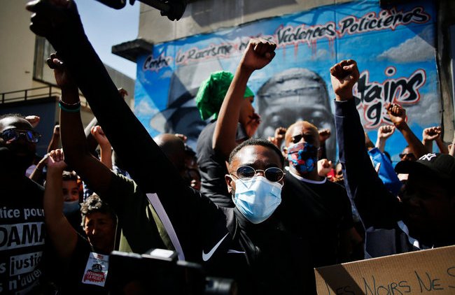 Протестующие в США решили навязать белым черного Иисуса - «В мире»