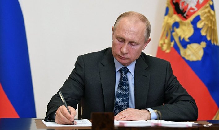 Референдум в условиях пандемии: Путин серьезно рискует - «Новости дня»