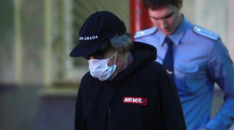 "С порога кричал, чтобы ему налили": посетитель бара рассказал о поведении Ефремова перед аварией - «Культура»