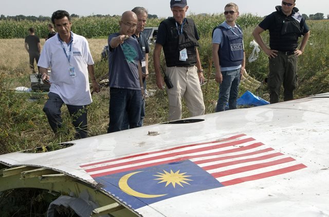 США отказались предоставлять информацию по делу MH17 - «Новости дня»