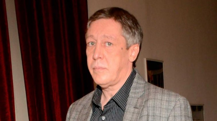 "Свора пляшет на костях": коллега заявила о болезни Ефремова после нападок - «Культура»