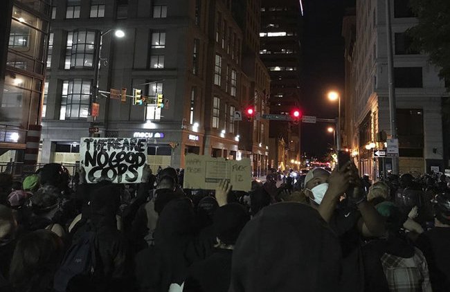 Теперь Америка стоит на коленях сама – Делягин - «В мире»