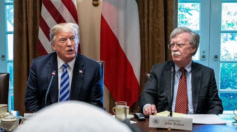 Трамп многословно обозвал Болтона - «Политика»