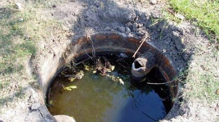 Упавший в выгребную яму трехлетний мальчик погиб под Челябинском - «Новости дня»