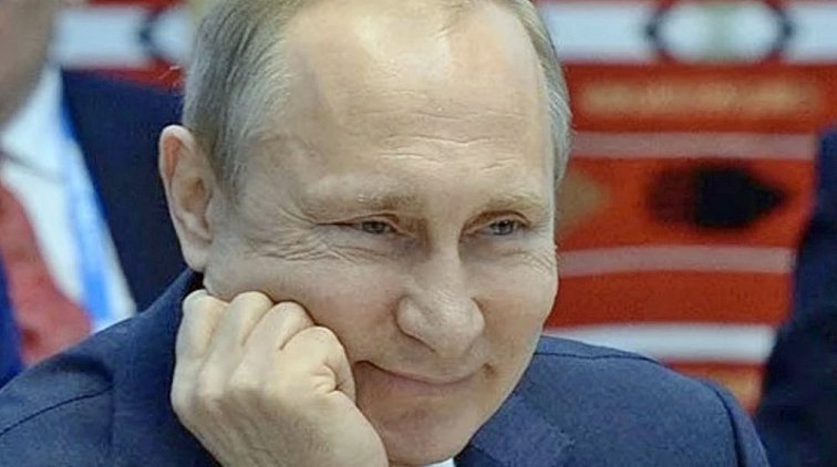 В России продали оставленный в 90-х Путиным автограф - «Новости дня»