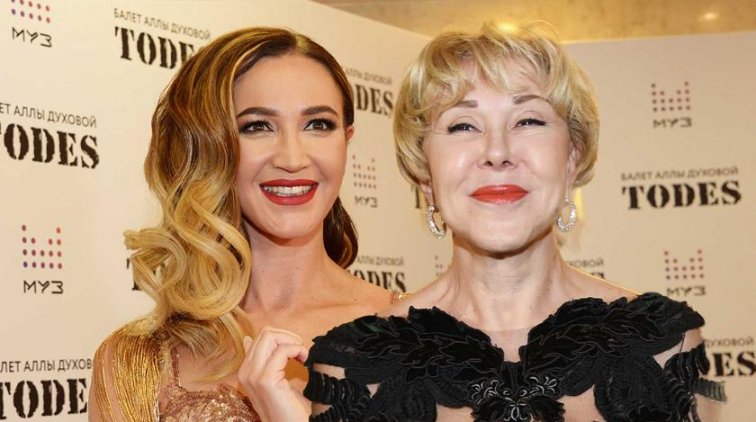 В Сеть попало видео поцелуя Бузовой и Успенской - «Культура»