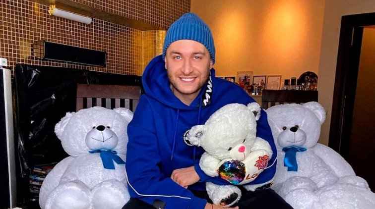 Возлюбленного Бузовой срочно доставили в больницу после ДТП - «Культура»