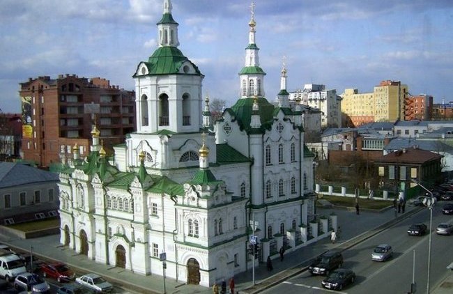 Жители Тюмени почтили память участников Великой Отечественной войны и тружеников тыла - «Власть и Общество»