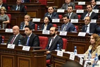 Печальный пейзаж лета 2020 года - «Общество»