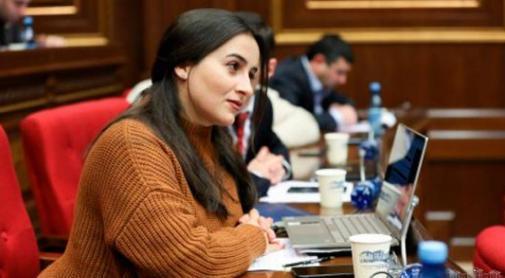 Почему начальник генштаба имеет право на личную жизнь, а учительница нет? - «Общество»