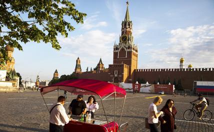 В ноябре станет ясно, по какому пути пойдем: Кремль презентовал две стратегии будущего России - «Политика»