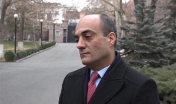 Во власти критический параноидальный кризис - «Общество»