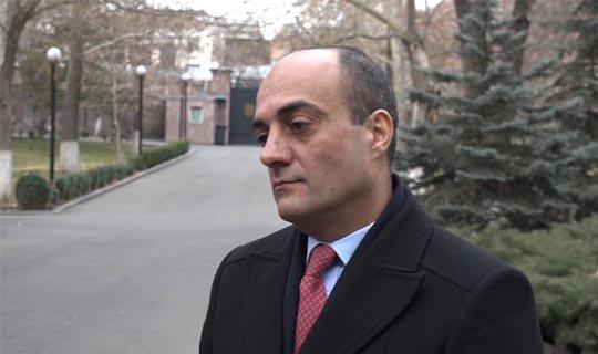 Во власти критический параноидальный кризис - «Общество»