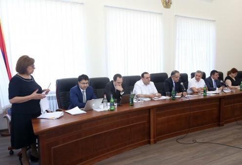 Высший Судебный Совет: Суд или судилище? - «Политика»