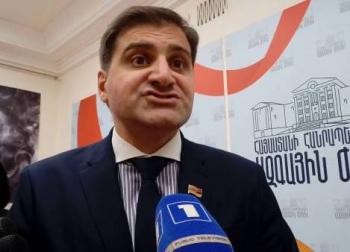 Кто такой Арман Бабаджанян и почему его прогнали из Западной епархии Армянской Церкви - «Общество»
