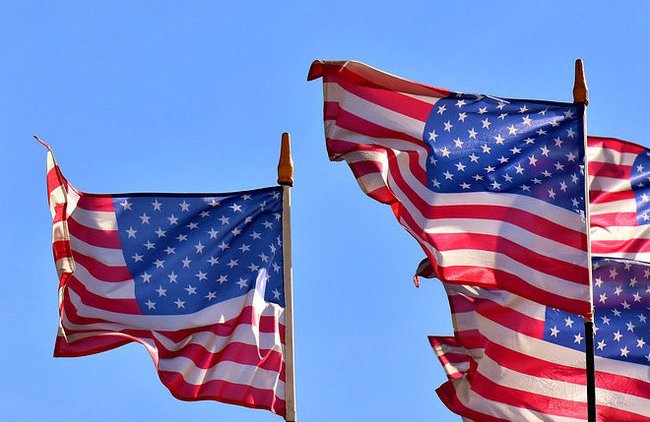 Атака США на российскую экономику началась с безобидного фейка - «В мире»