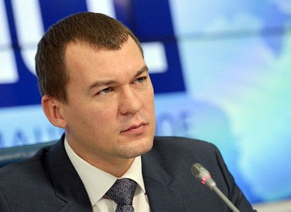 «Чемодан — вокзал — Самара»: хабаровчане требуют отправить обратно присланного врио губернатора - «Новости дня»