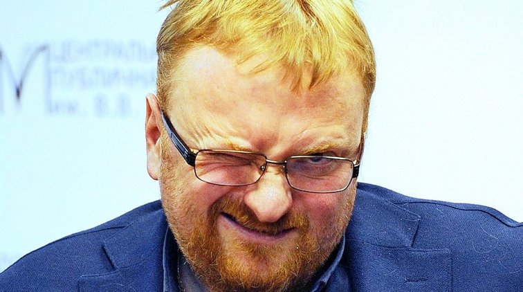 «Голубую луну» поют нормальные мужики: Милонов о праздновании Дзюбы - «Новости дня»