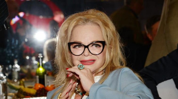 "Меня не останавливают": Долина похвалилась "блатным" разрешением нарушать ПДД - «Культура»