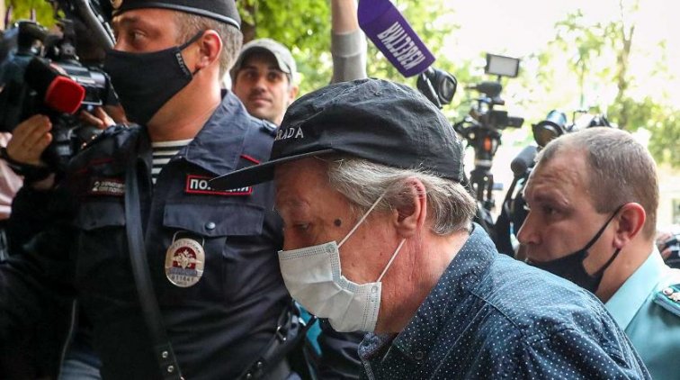 "Он живой, его видели": фанаты Ефремова выдали сенсацию о Захарове - «Культура»