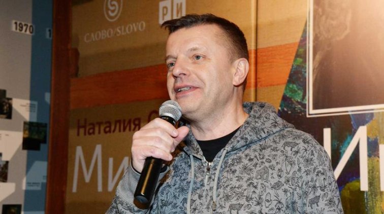 СМИ: Парфенов с женой уехал из России - «Культура»