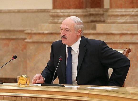 СМИ сообщили о госпитализации Лукашенко, Минск это отрицает - «Новости дня»