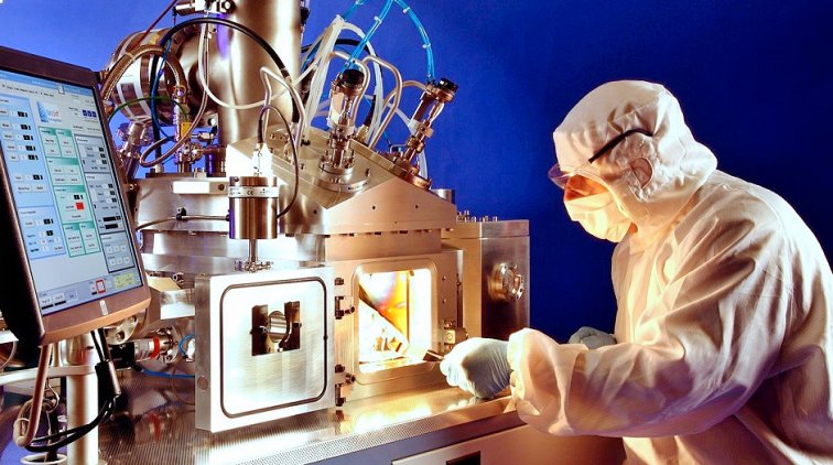 Учёные из Сколково смогли выяснить путь проникновения коронавируса в Россию - «Новости дня»