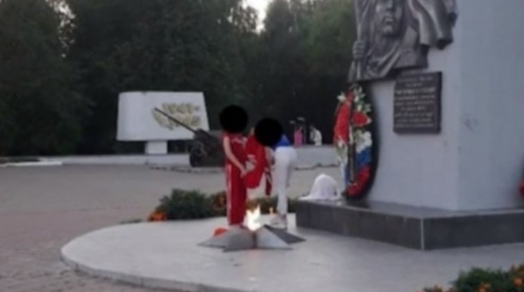 В Кирове против двух женщин возбудили дело об осквернении Вечного огня - «Новости дня»