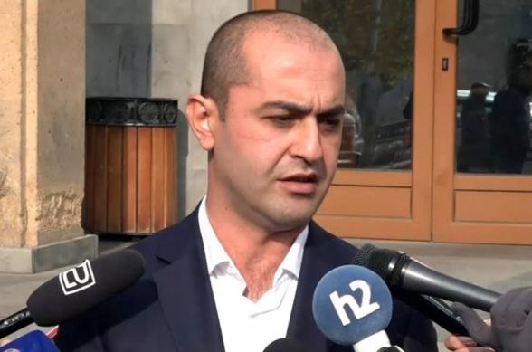 Суд во второй раз отказал в аресте Микаела Минасяна - «Политика»
