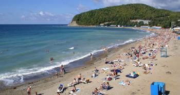 Туристы провоцируют на Кубани вторую волну эпидемии - «Экономика»