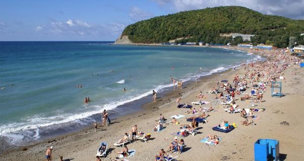 Туристы провоцируют на Кубани вторую волну эпидемии - «Экономика»