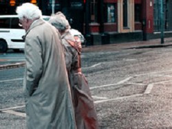 В России от COVID-19 предлагают в первую очередь прививать учителей и пенсионеров - «Новости дня»