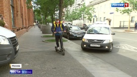 Вести в 20:00 Эфир от 03.07.2020. Скандал в Москве: автомобилисты и москвичи не уступают часть дороги велосипедистам - «Телеканал «Россия»
