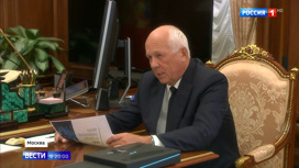 Вести в 20:00 КамАЗы-беспилотники, аппараты ИВЛ и С-400 – о чем рассказал глава Ростеха - «Телеканал «Россия»
