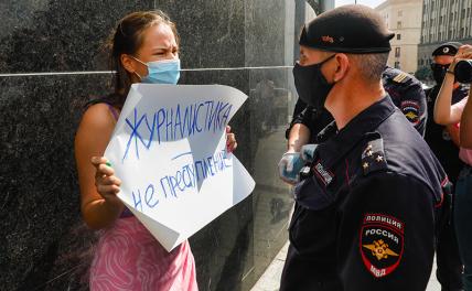 Власть пытается заставить замолчать оппозицию и журналистов, но получается плохо - «Политика»
