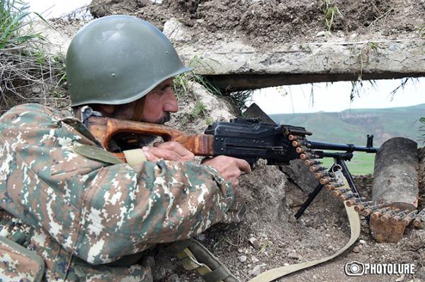 ВС Азербайджана нарушили режим прекращения огня 17 раз - «Армия»